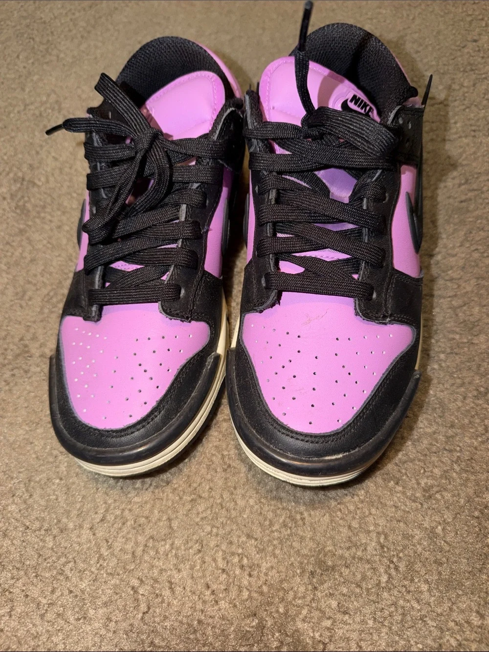 Nike Women’s Low-Top Sneakers — size 7.5